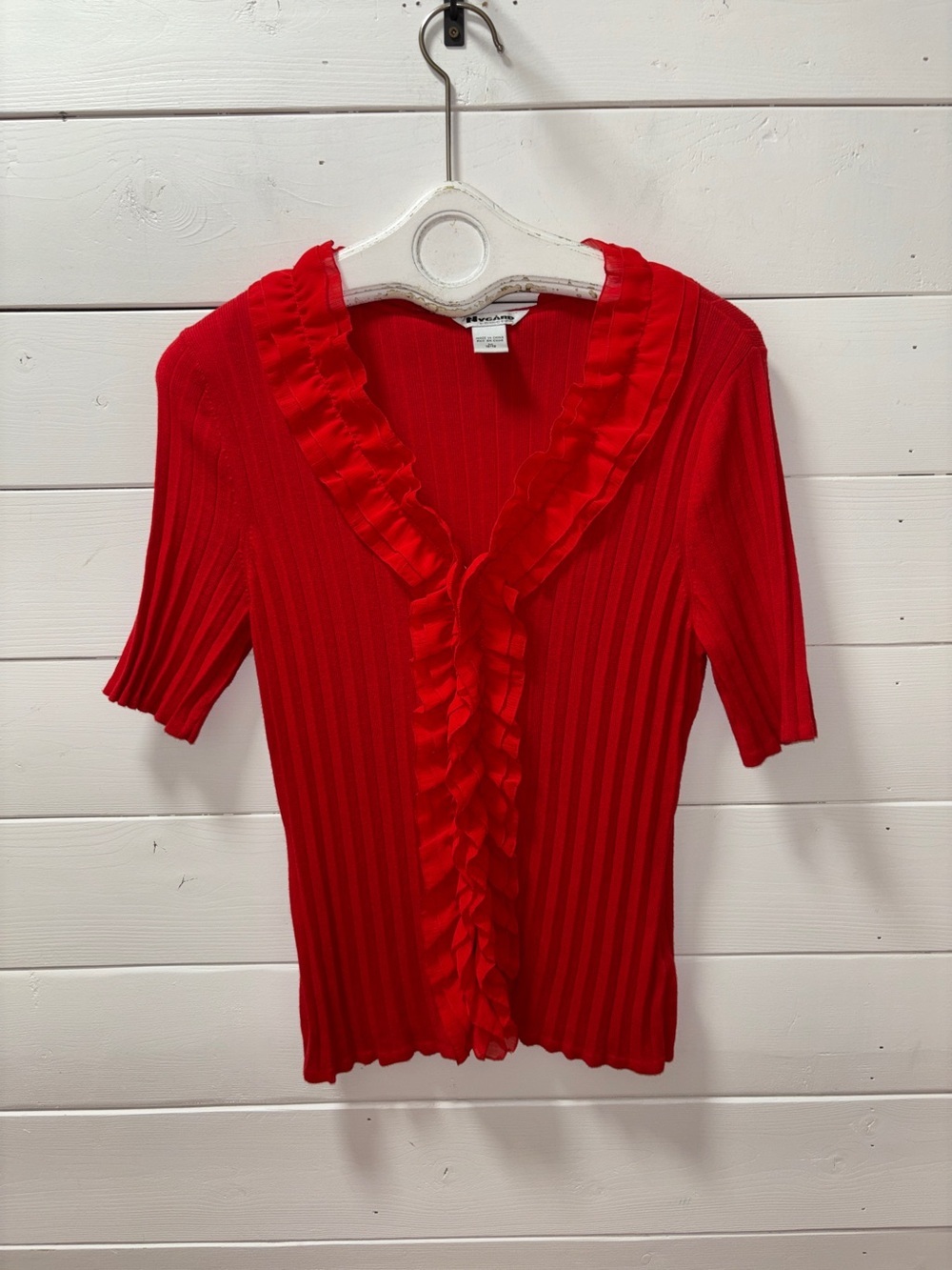 NY&Co Collection Red Ribbed Ruffle Top – Women’s Size M - Picture 4 of 9